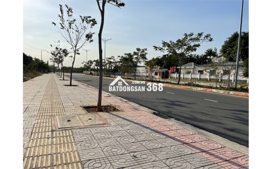 (Chính chủ) Cần bán gấp đất mặt tiền đường Trường Chinh (đường 81)